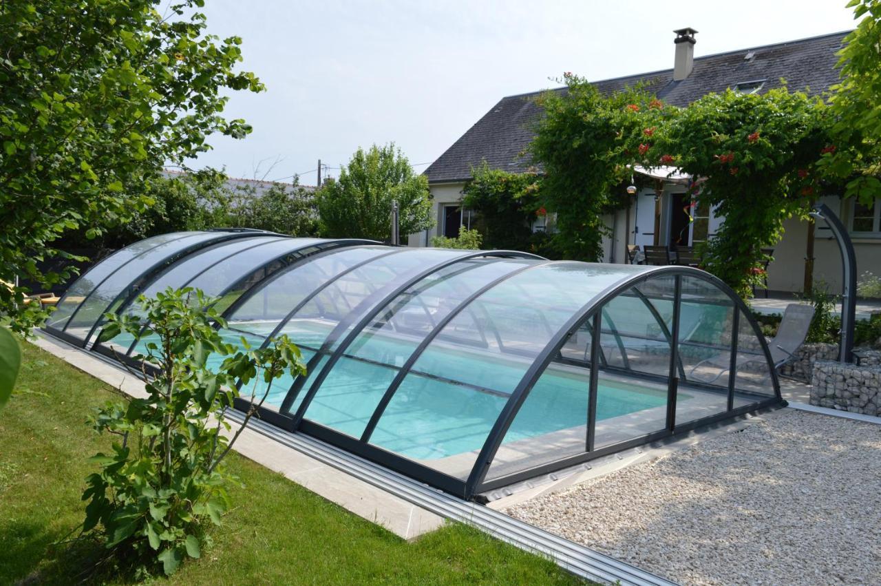Au Coeur Du Bien-Etre, Chalet Avec Piscine Chauffee Et Couverte, Spa, Sauna, Massages Monteaux Luaran gambar